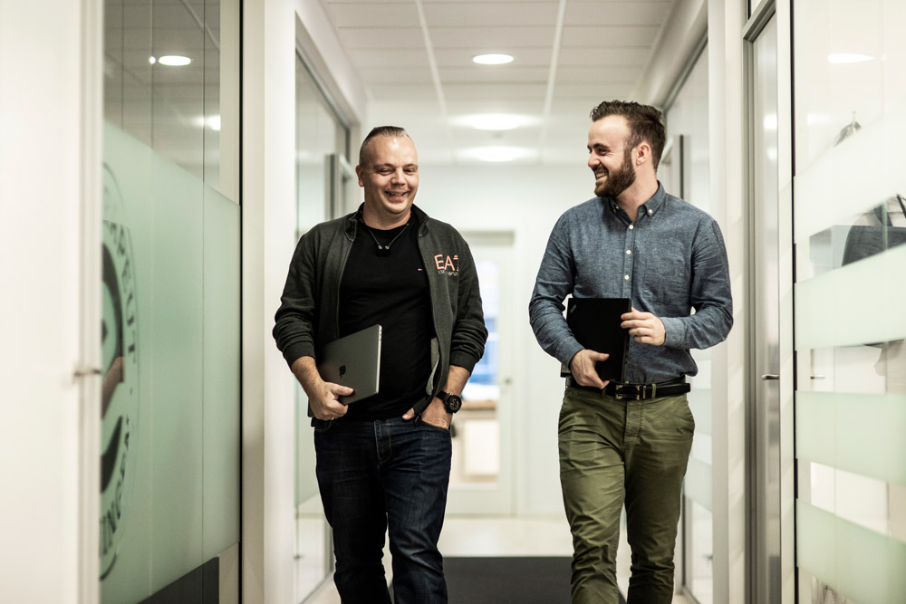 KIMO Consult rådgiver kunde om IT-support og sikkerhed.