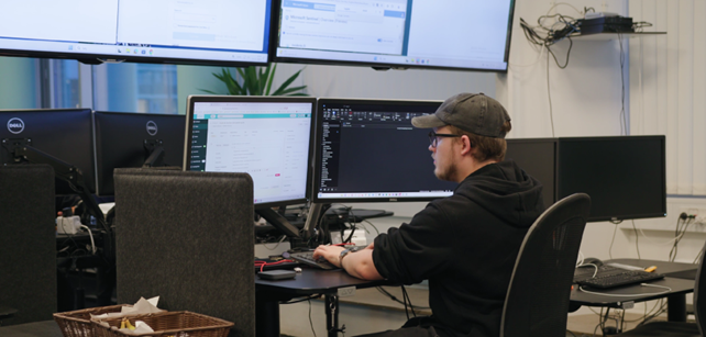 IT-hjælp og support på kimos kontor